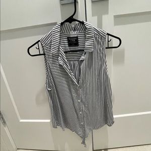 Button down tie front tank